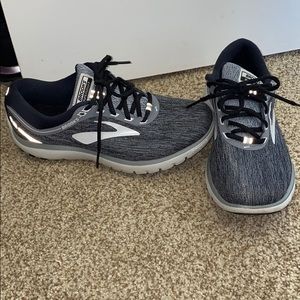 Brooks pure flow 7